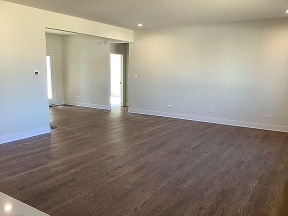 5th image of 227 Trillium Dr
