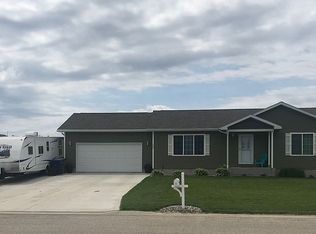 702 E 1st St, Volga, SD 57071