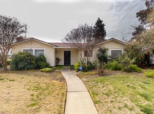 785 E Ann Dr, Reedley, CA 93654