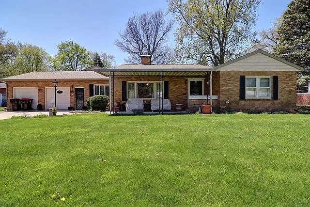 601 Eden Park Dr photo 1