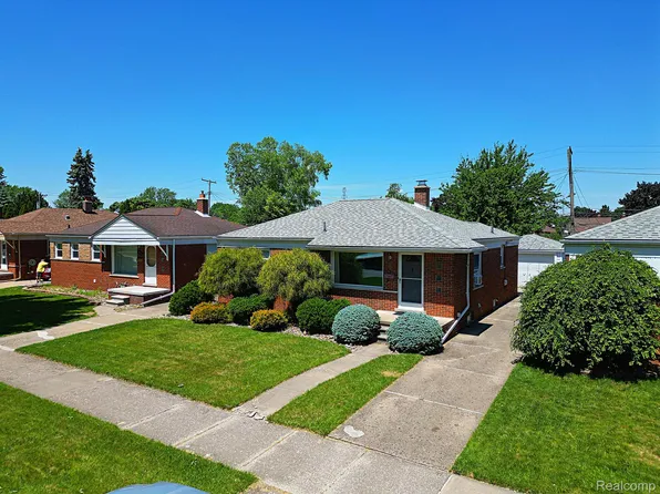 18618 Wick Rd, Allen Park, MI 48101