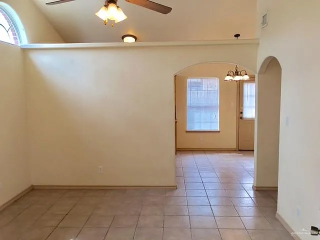 710 S Dfw Dr — Photo 5
