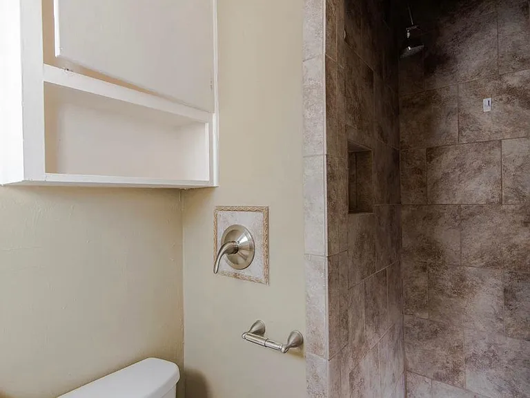 830 E Linda Dr — Photo 17