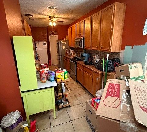 2nd image of 3406 Meadowview Dr