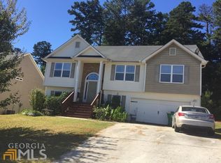 35 Lighthouse Dr, Winder, GA 30680