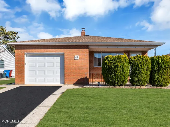 47 Hyannis Street, Toms River, NJ 08757