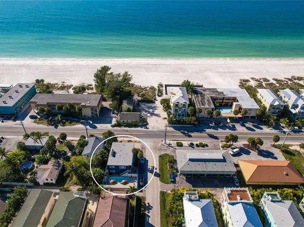 101 25th St N #2, Bradenton Beach, FL 34217