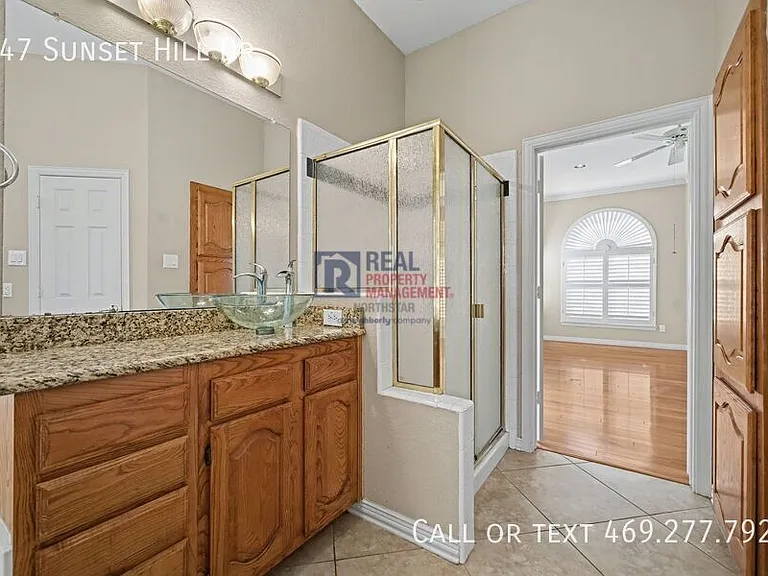 947 Sunset Hill Dr — Photo 23