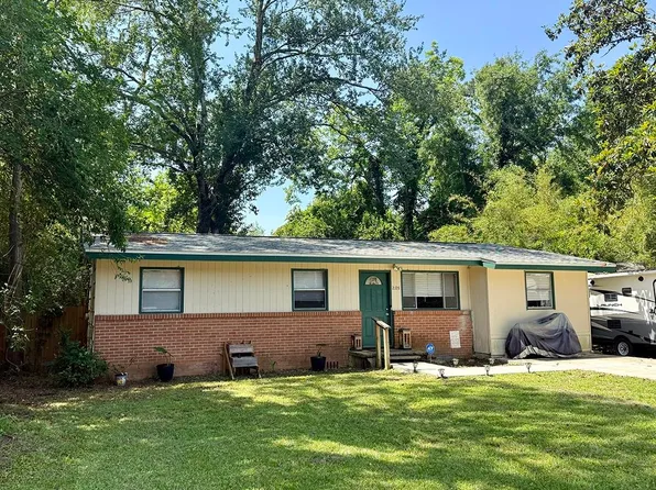 2105 Belle Vue Way, Tallahassee, FL 32304