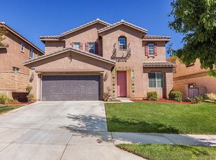 33040 Canopy Ln, Lake Elsinore, CA 92532
