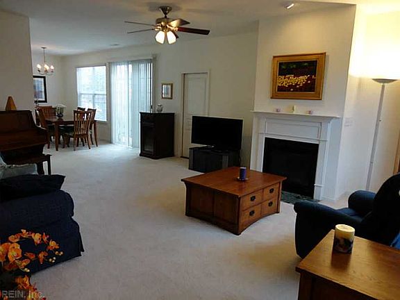 3rd image of 1140 Westbriar Dr