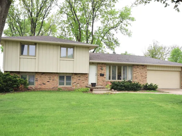 210 E Lincoln St, Elk Point, SD 57025