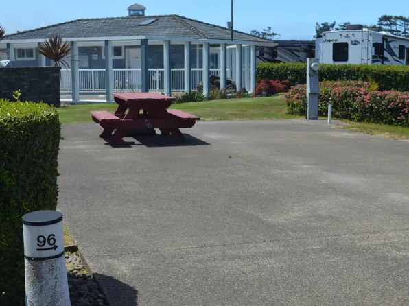 6225 N Coast Hwy Lot 96, Newport, OR 97365