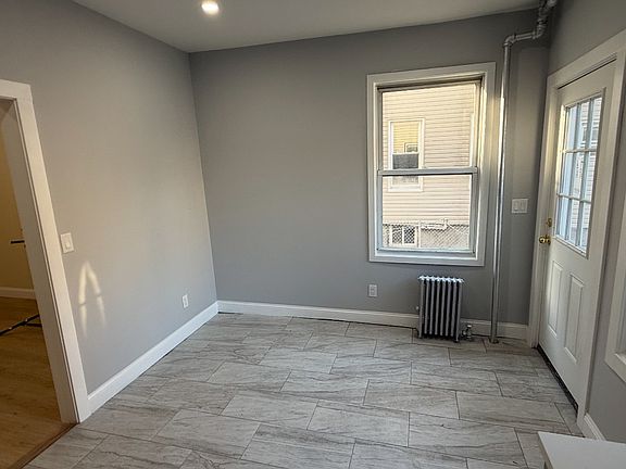 2nd image of 123 5th Ave APT 1