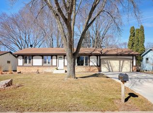 1190 Monroe St S, Shakopee, MN 55379