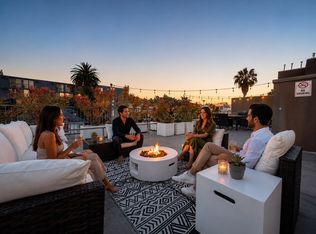 1747 N La Brea Ave, Los Angeles, CA 90046