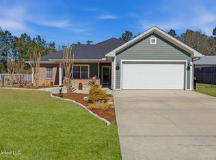 18563 Riverline Dr W, Saucier, MS 39574