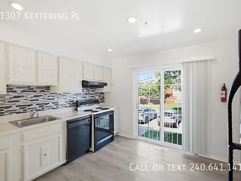 11307 Kettering Pl — Photo 6