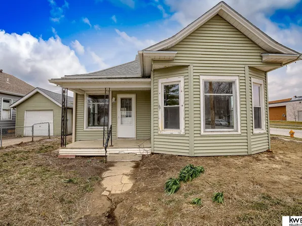522 N 8th St, Council Bluffs, IA 51503