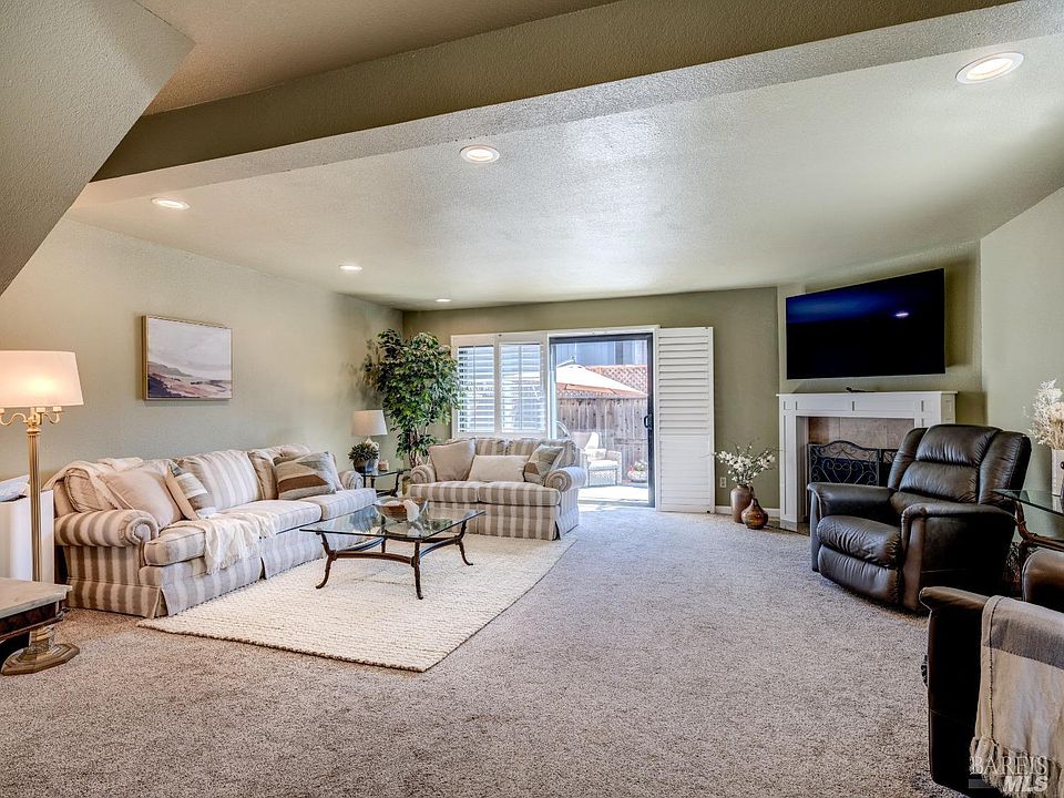 1st image of 63 Aronia Lane