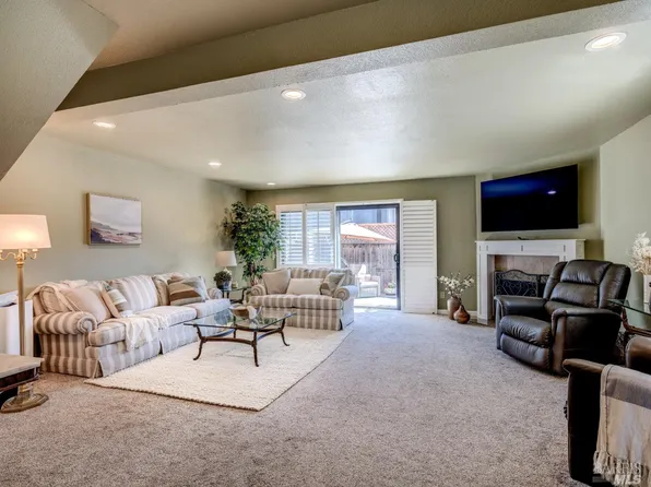 63 Aronia Lane, Novato, CA 94945