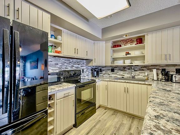 4th image of 101 19th St Unit 103