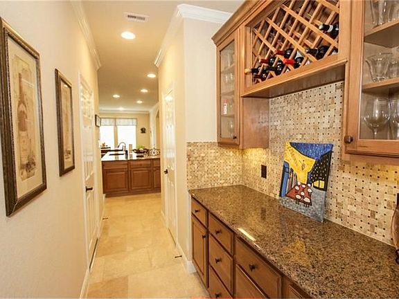5th image of 12318 Bluff Haven Ln