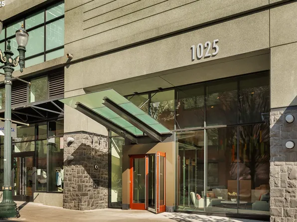 1025 NW Couch St Unit 1320, Portland, OR 97209
