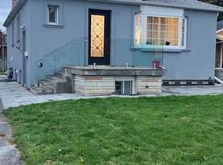 5 Orlando Blvd, Toronto, ON M1R3N5