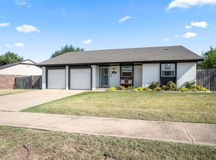 1101 SE 11th St, Moore, OK 73160