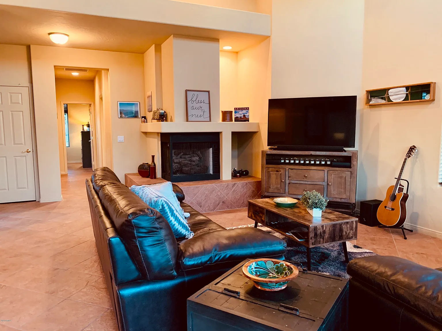 2 bed, 2.0 bath, 1409 sqft, $3,000 — Photo 4