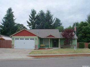 950 27th Ave, Sweet Home, OR 97386