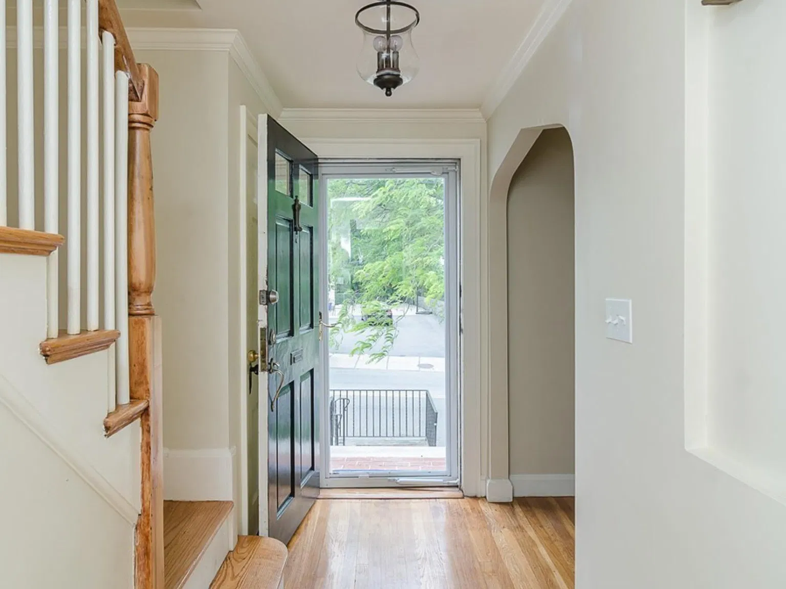3 bed, 1800 sqft, $3,750 — Photo 3
