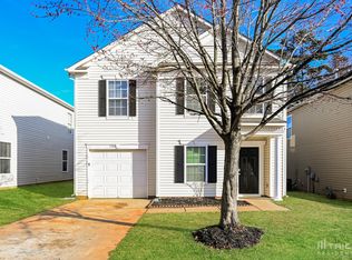 7242 Fox Point Dr, Charlotte, NC 28269