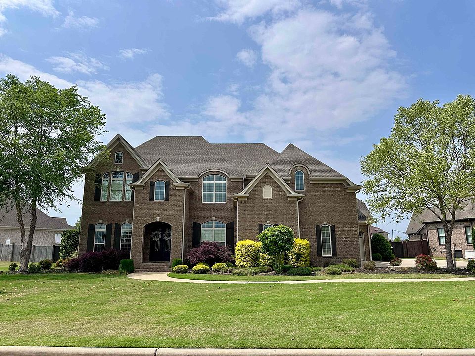 1st image of 150 Ashley Dr