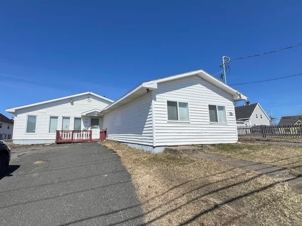 33 Inverness St, Cape Breton, NS B1P 0E2