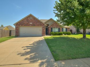 10737 E 121st St, Collinsville, OK 74021