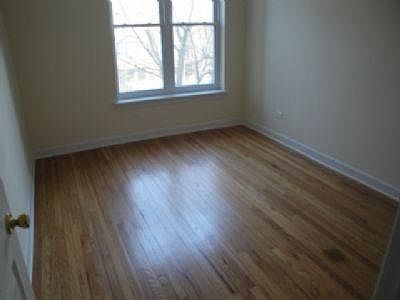 2nd image of 7309 S Oglesby Ave #S3
