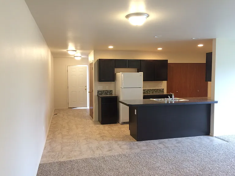1649 W Pheasant St #A — Photo 2