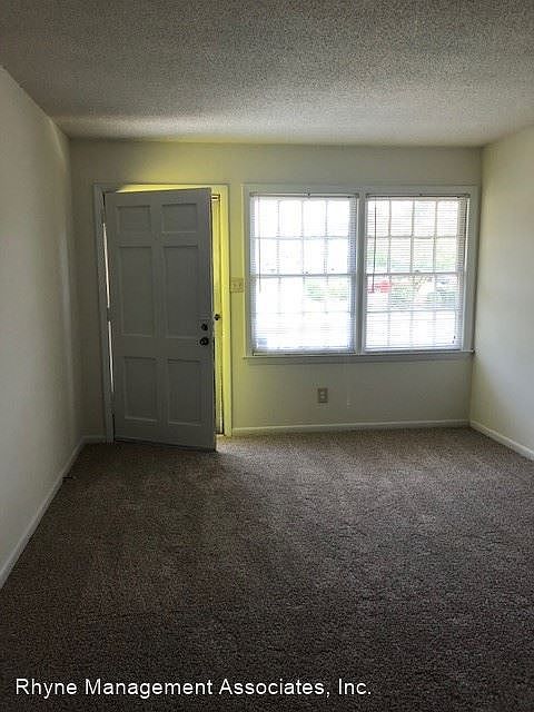 2nd image of 3621 Marcom St #3619