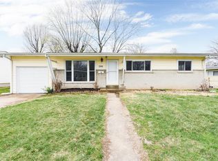 2385 Orleans Ln, Florissant, MO 63031