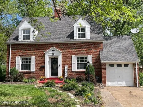 716 Linden Dr, Jefferson City, MO 65109