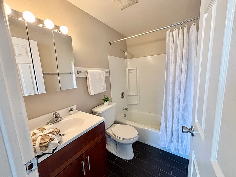 116 Capitol View Ter #4 — Photo 8