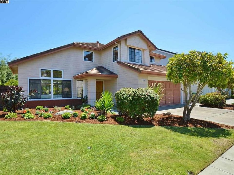 Beautiful landscaping in the front yard