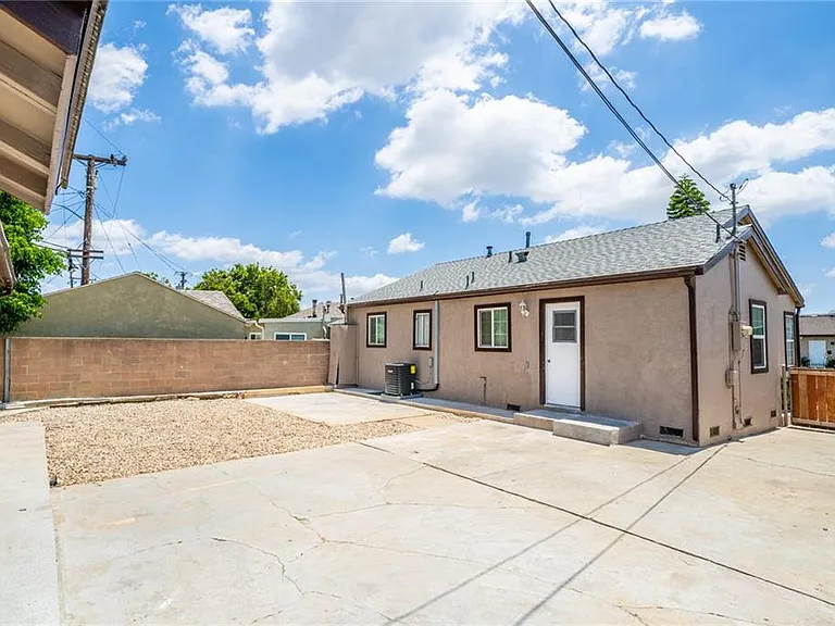 1412 W Colegrove Ave — Photo 19