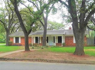 1560 Carl St, Fort Worth, TX 76103