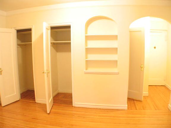 3rd image of 4115 45th St APT 2O