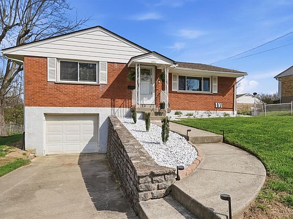 4th image of 3916 Ridgecombe Dr