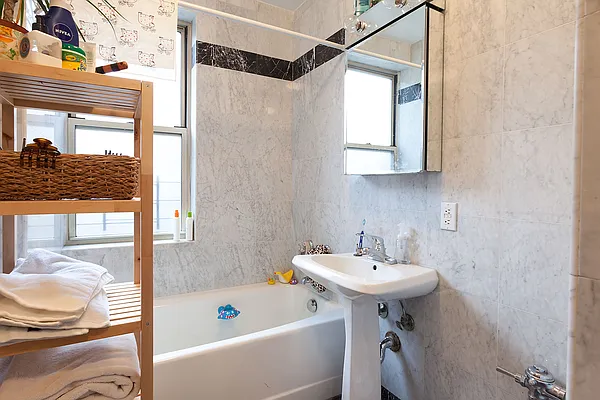 Rented by Berman Realty | media 20