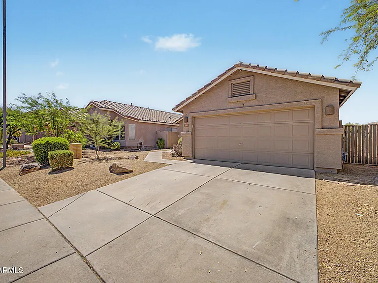 4319 E Tether Trl — Photo 5